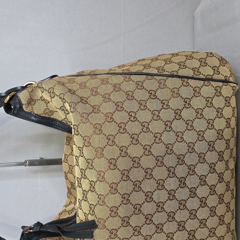 Gucci Tan and Black Hobo Bag - Picture 4 of 16